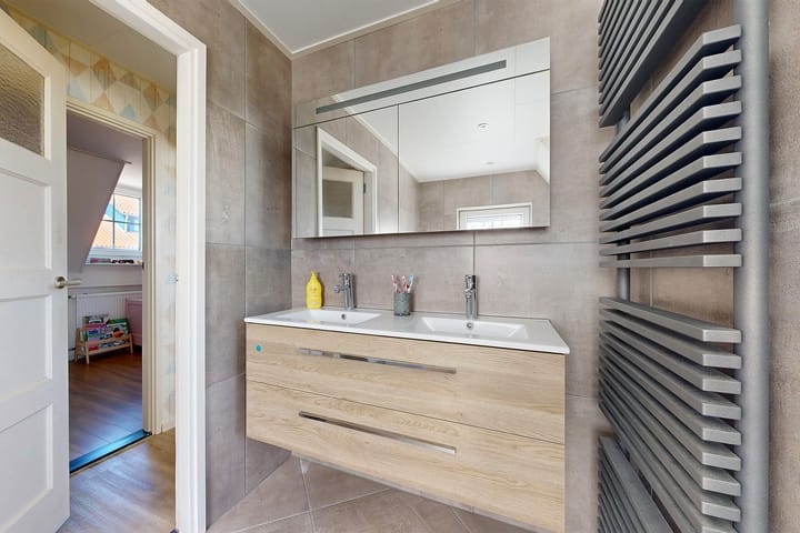 Photo 40 of Daniëlstraat 13