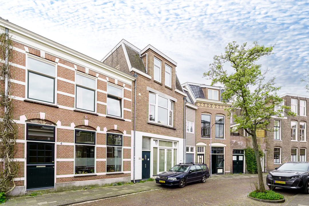Photo 1 of Nicolaas van der Laanstraat 2-B