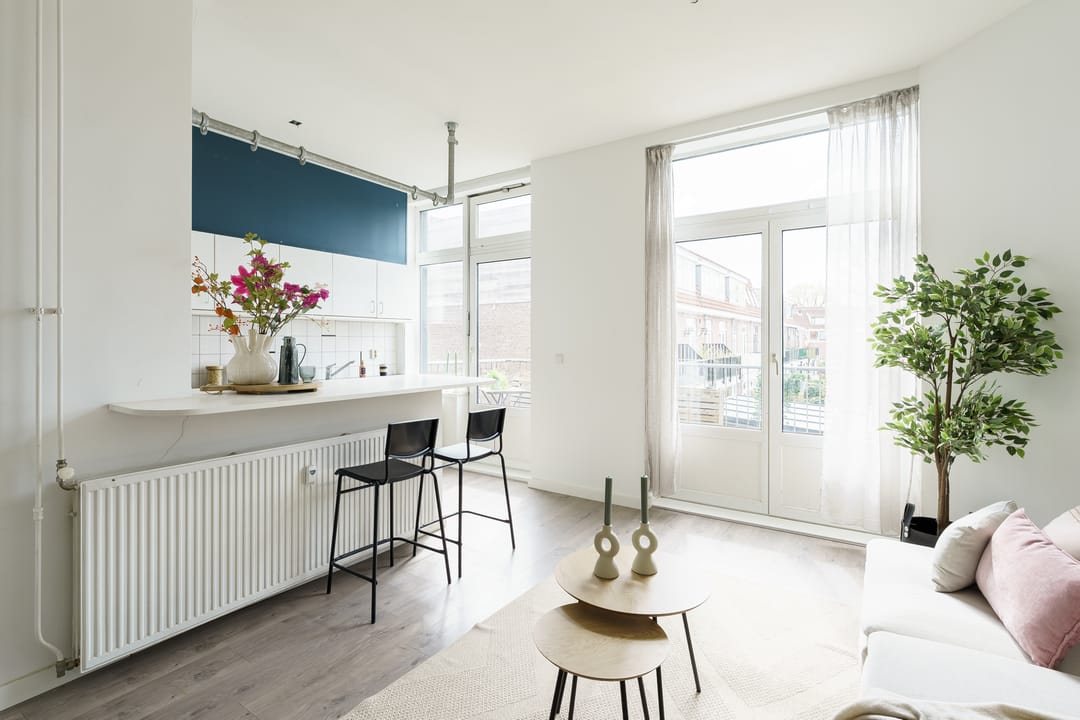 Photo 11 of Nicolaas van der Laanstraat 2-B