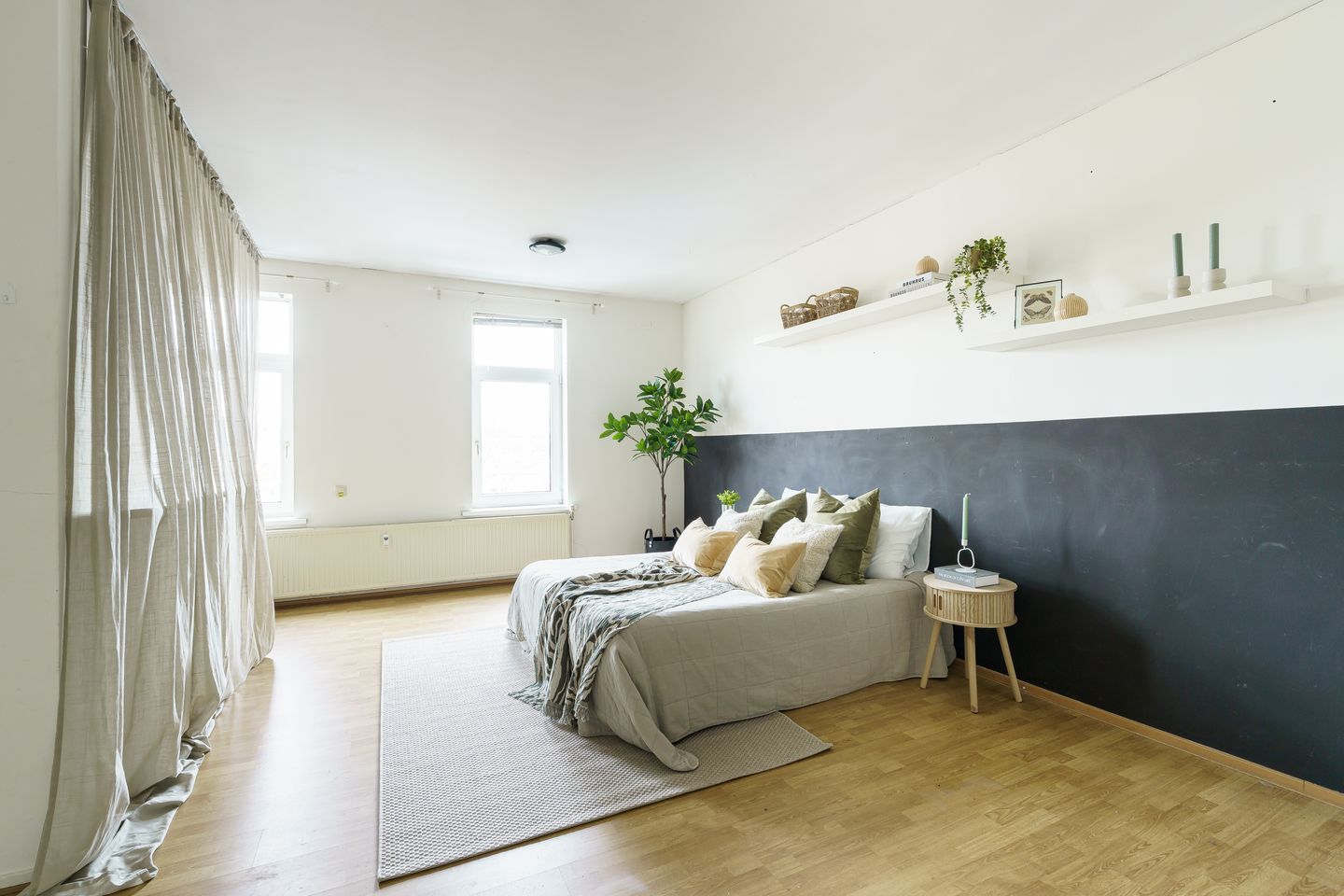 Photo 25 of Nicolaas van der Laanstraat 2-B