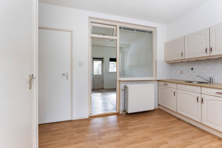 Foto 11 van Bisschop Willebrandlaan 93