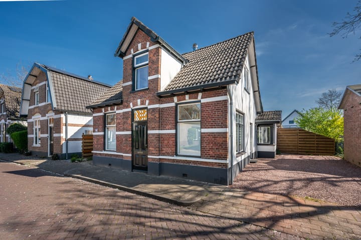 Photo 36 of Bartelsweg 26