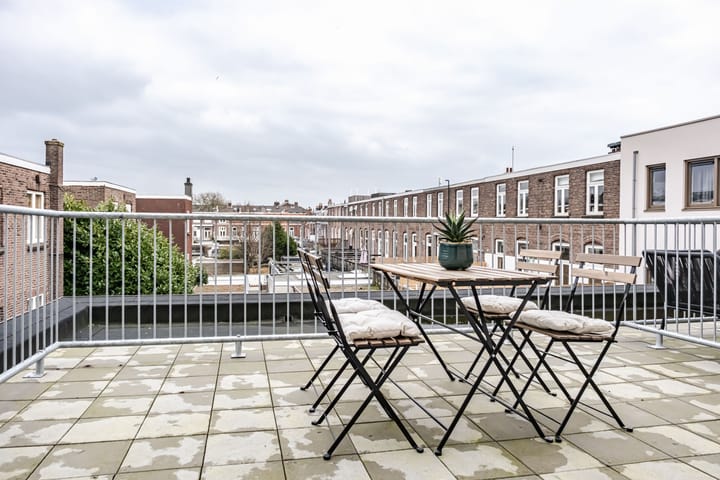 Photo 15 of Croeselaan 268-D