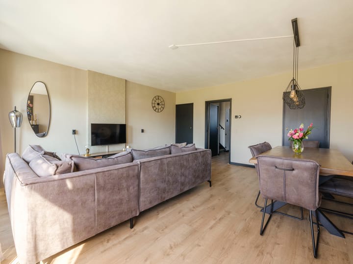 Foto 15 van Handwerkerszijde 158