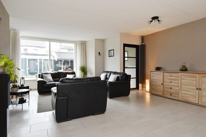 Foto 12 van Ratelaar 24