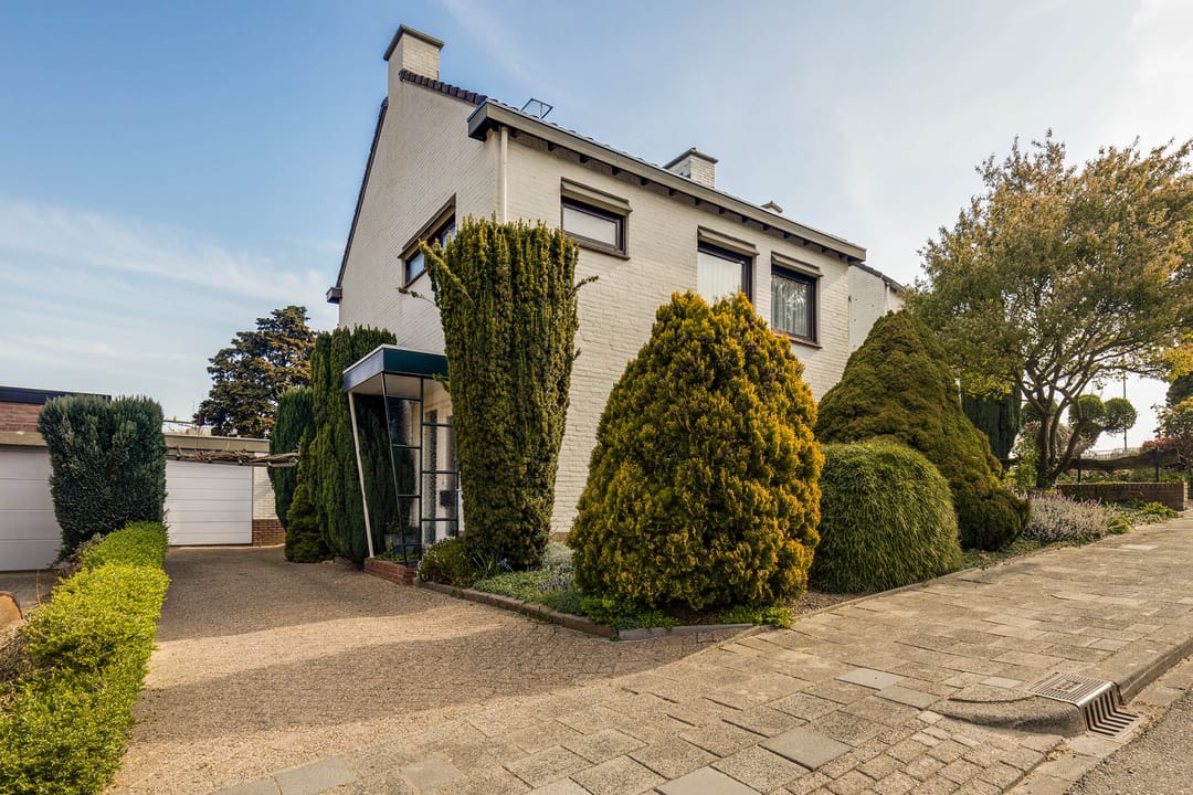 Photo 1 of Hagensstraat 27