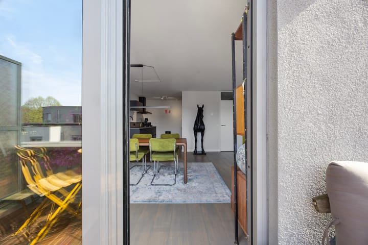 Foto 9 van van Berckelstraat 51