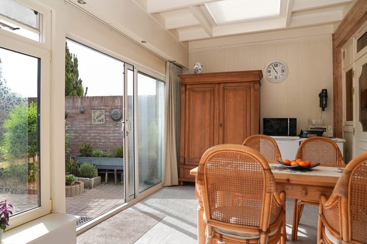 Photo 8 of Michiel de Ruyterstraat 36