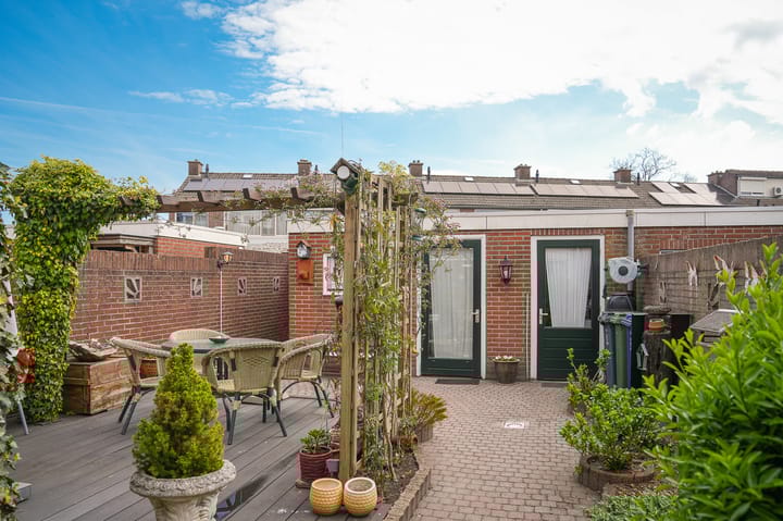 Photo 17 of Michiel de Ruyterstraat 36