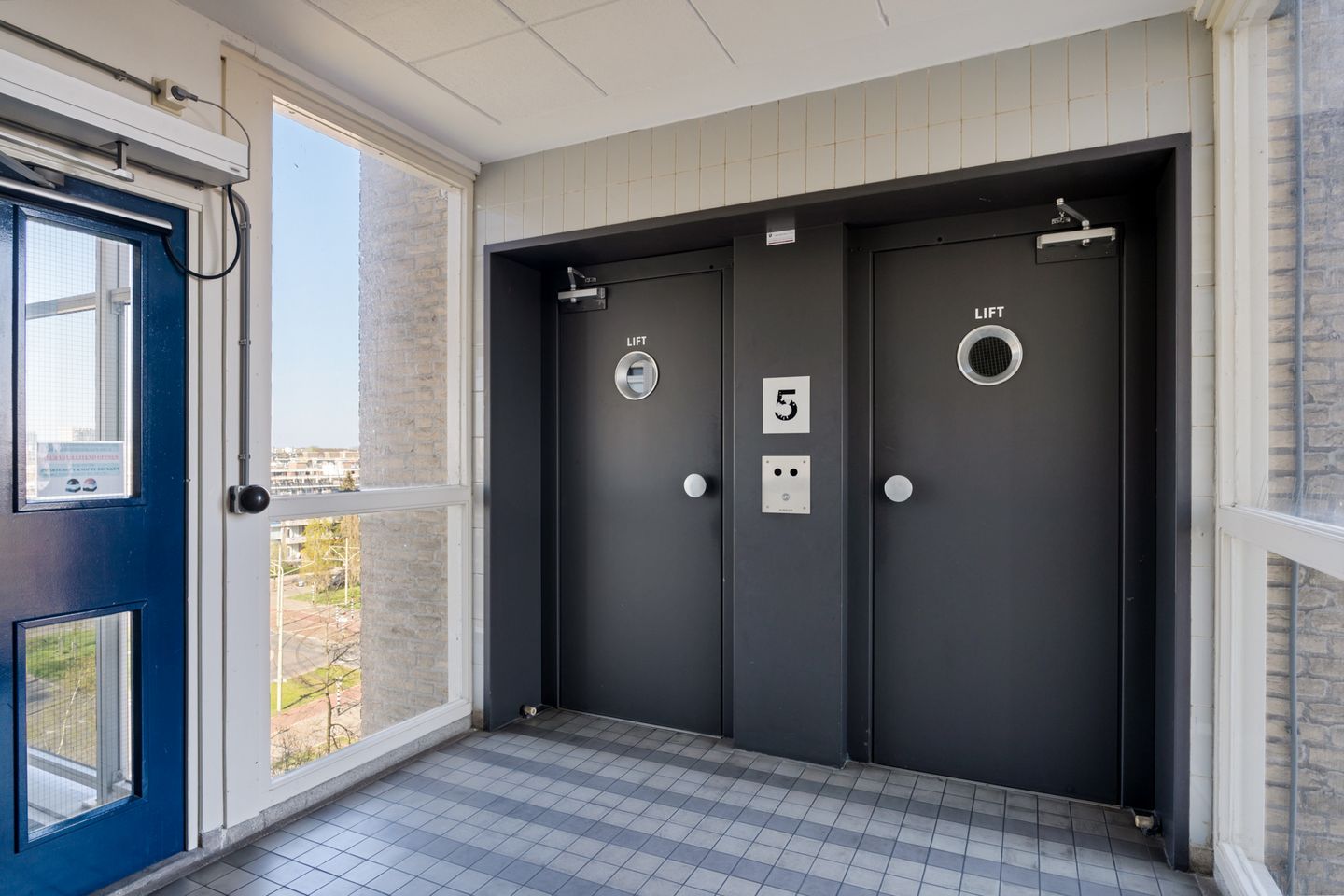 Foto 10 van Pisuissestraat 387