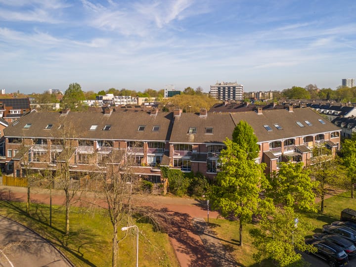 Photo 2 of Huzarenstraat 42