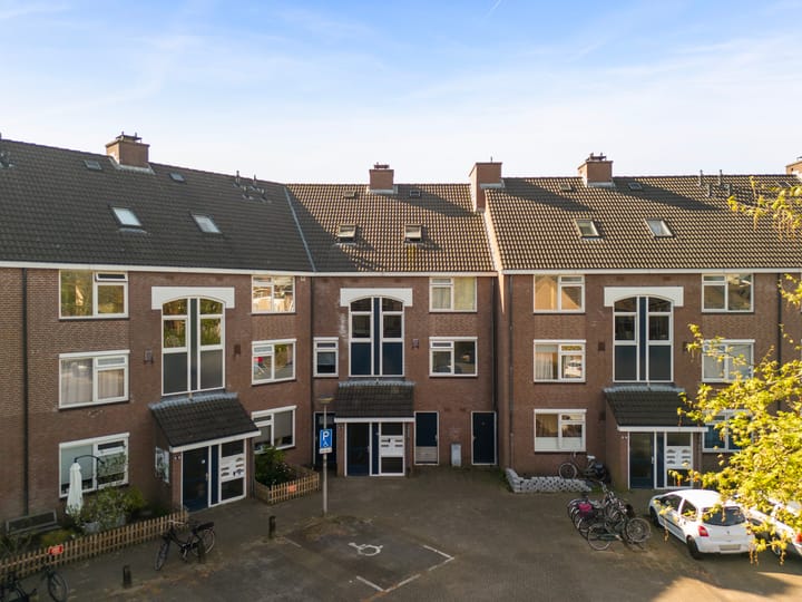 Photo 21 of Huzarenstraat 42