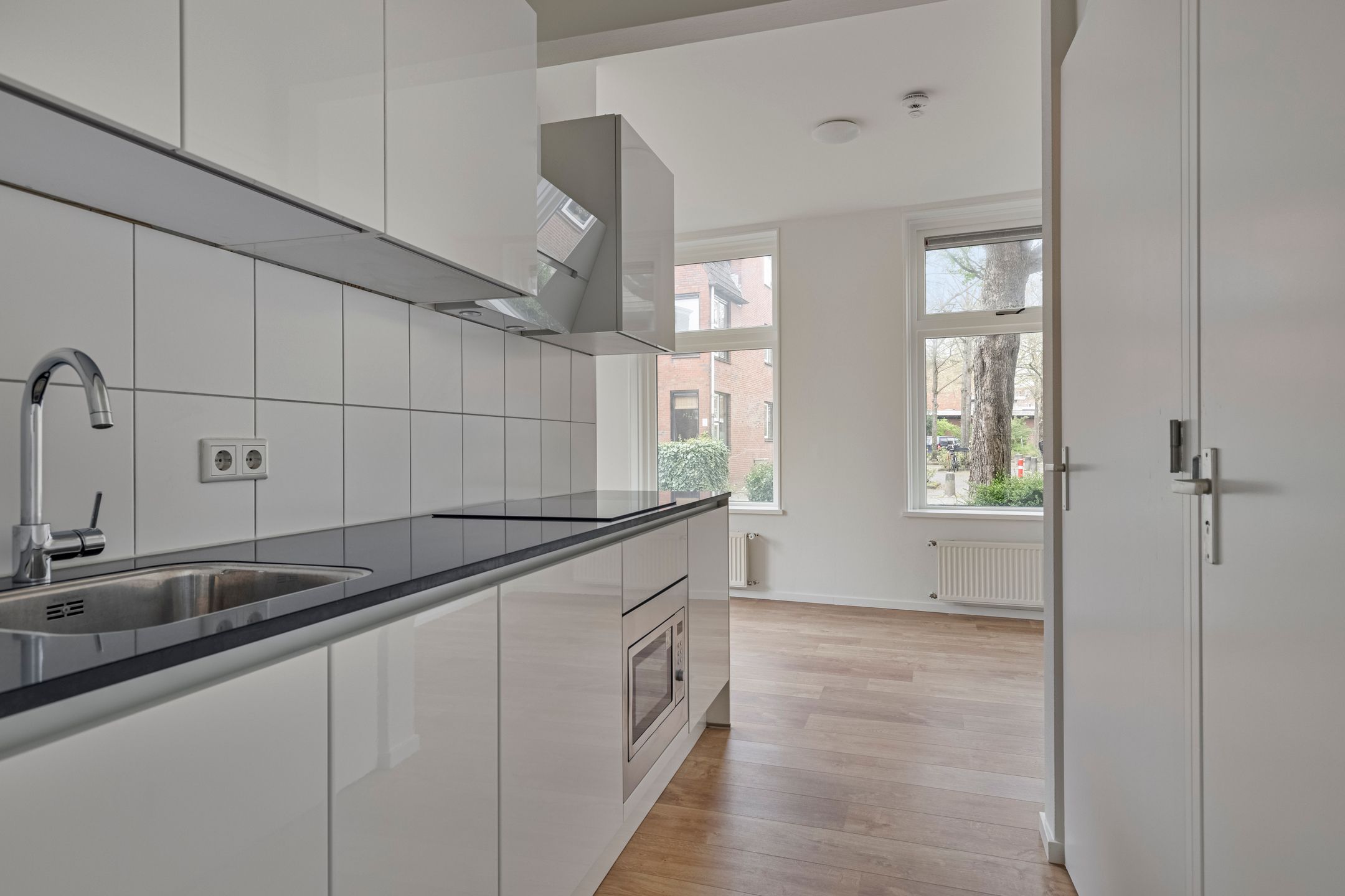 Foto 3 van Middenstraat 2