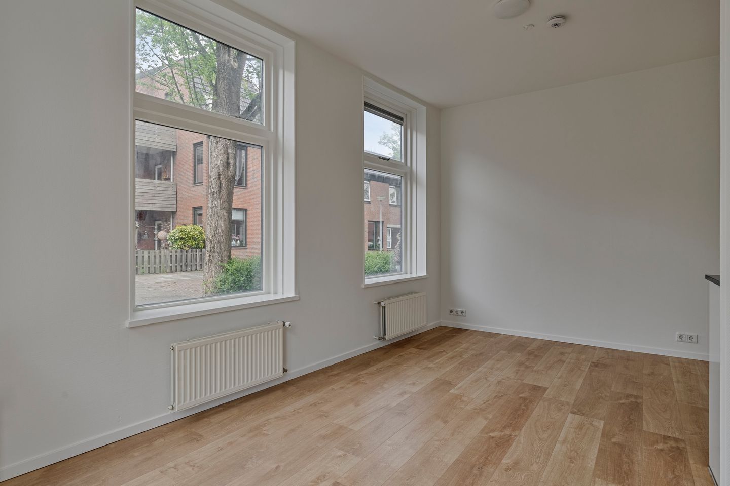 Foto 4 van Middenstraat 2