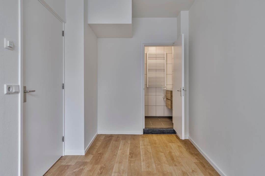 Foto 7 van Middenstraat 2