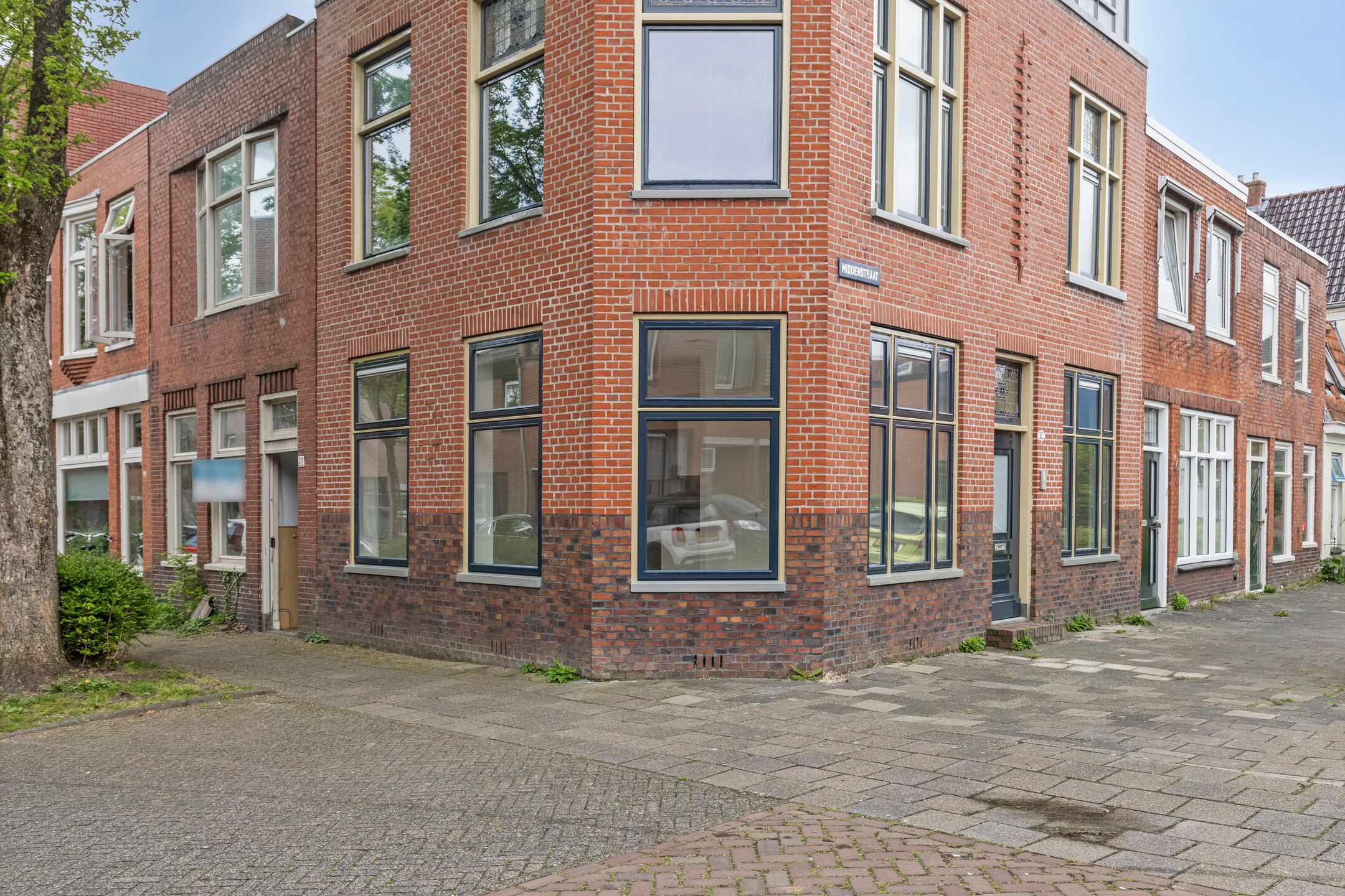 Foto 15 van Middenstraat 2