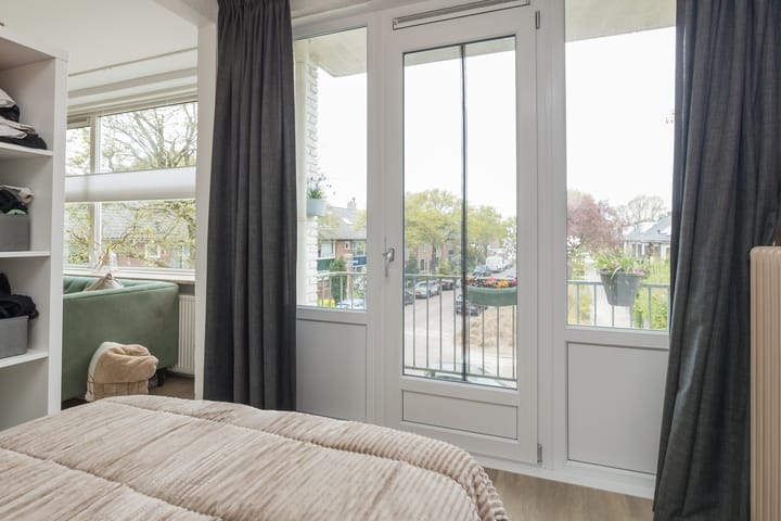 Foto 9 van Julianastraat 4