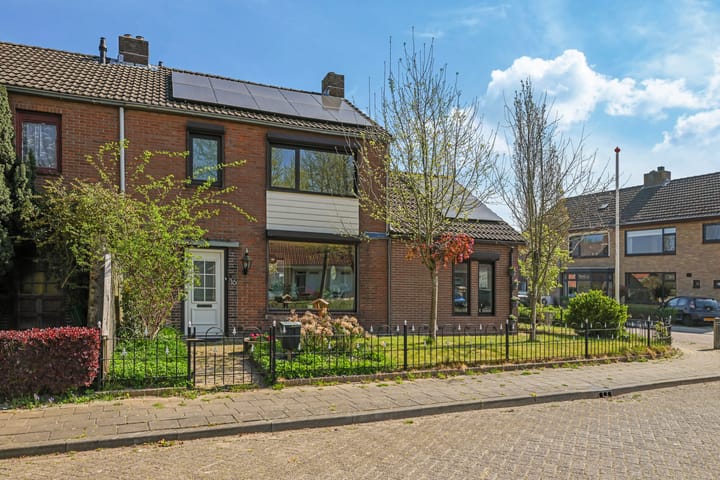 Foto 1 van De Hartogstraat 16