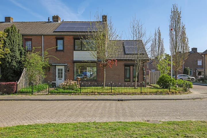 Foto 42 van De Hartogstraat 16