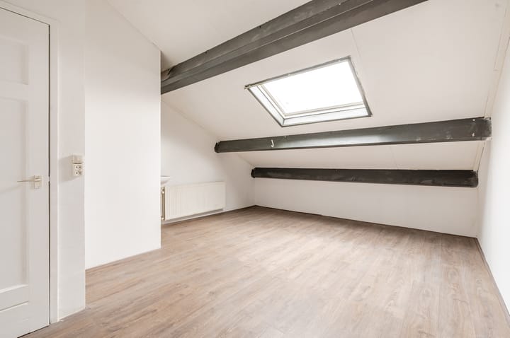 Foto 22 van Aprilstraat 5