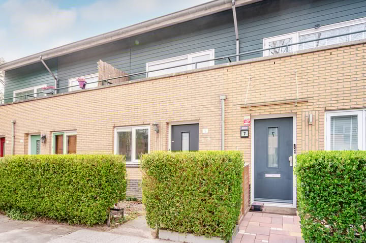 Foto 28 van Aprilstraat 5