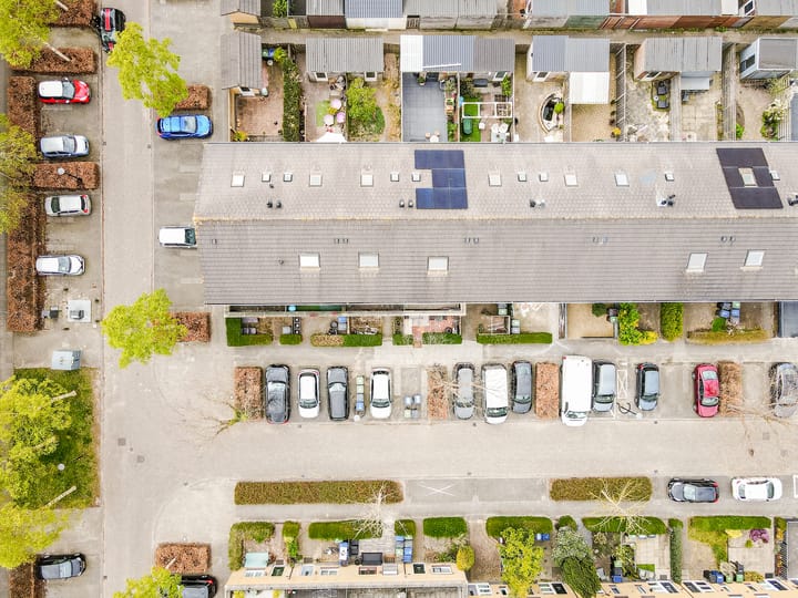 Foto 33 van Aprilstraat 5