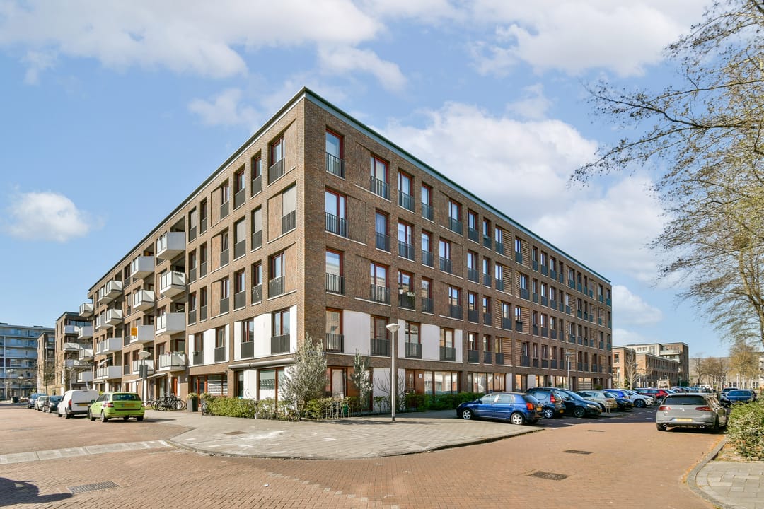 Foto 1 van Suze Robertsonstraat 35