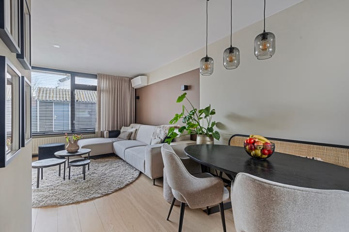 Foto 2 van Waterlooplein 4