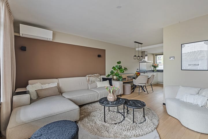 Foto 4 van Waterlooplein 4