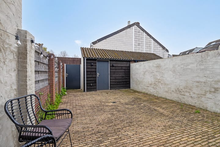 Foto 18 van Waterlooplein 4