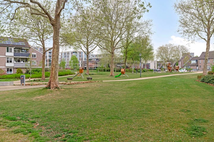 Foto 20 van Waterlooplein 4