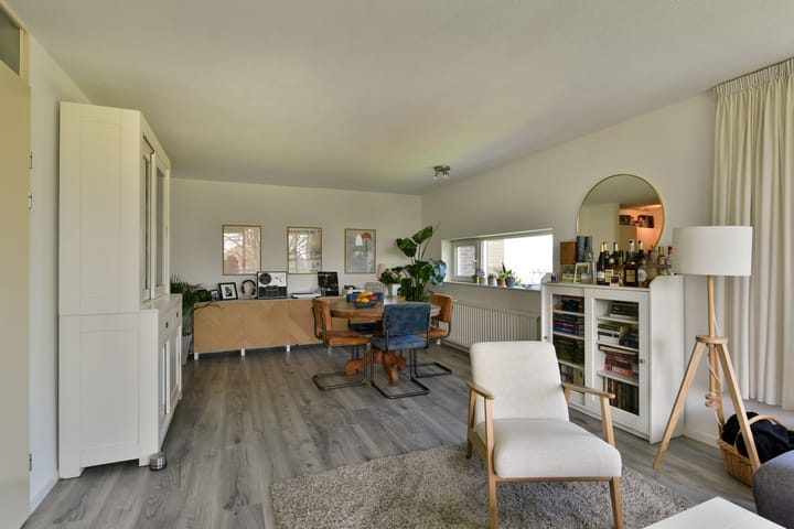 Photo 6 of Weegbree 95