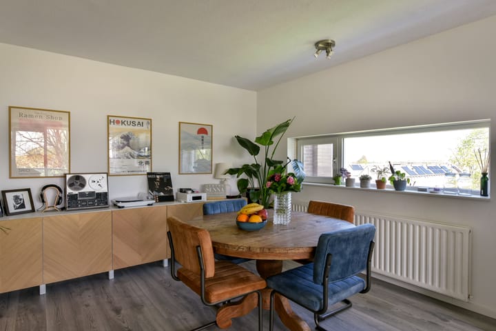 Photo 7 of Weegbree 95