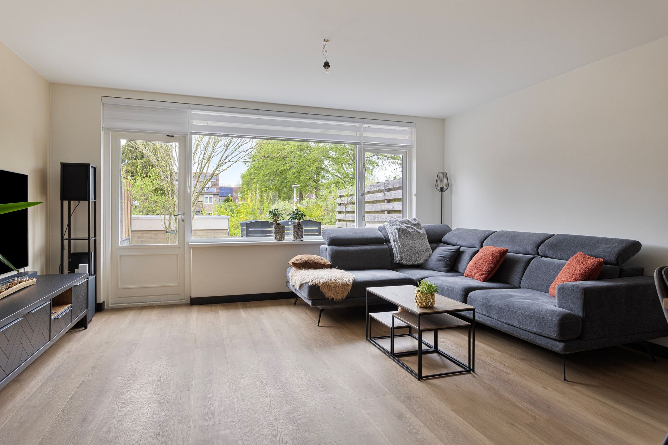 Foto 6 van Henry Moorepassage 23