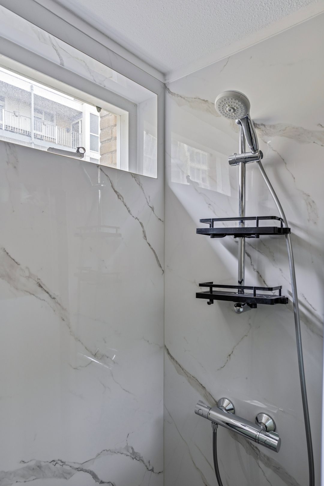 Foto 26 van Henry Moorepassage 23