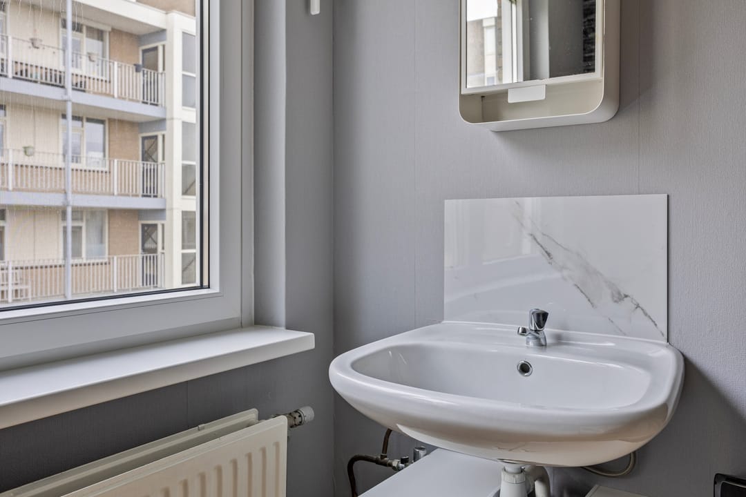 Foto 32 van Henry Moorepassage 23