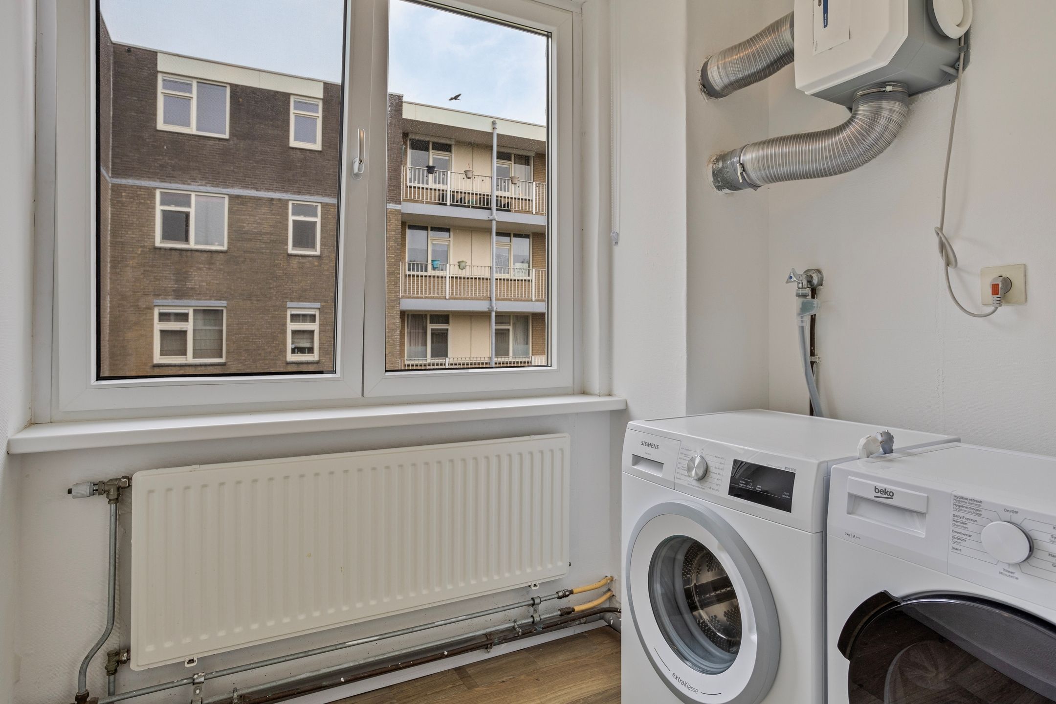 Foto 33 van Henry Moorepassage 23