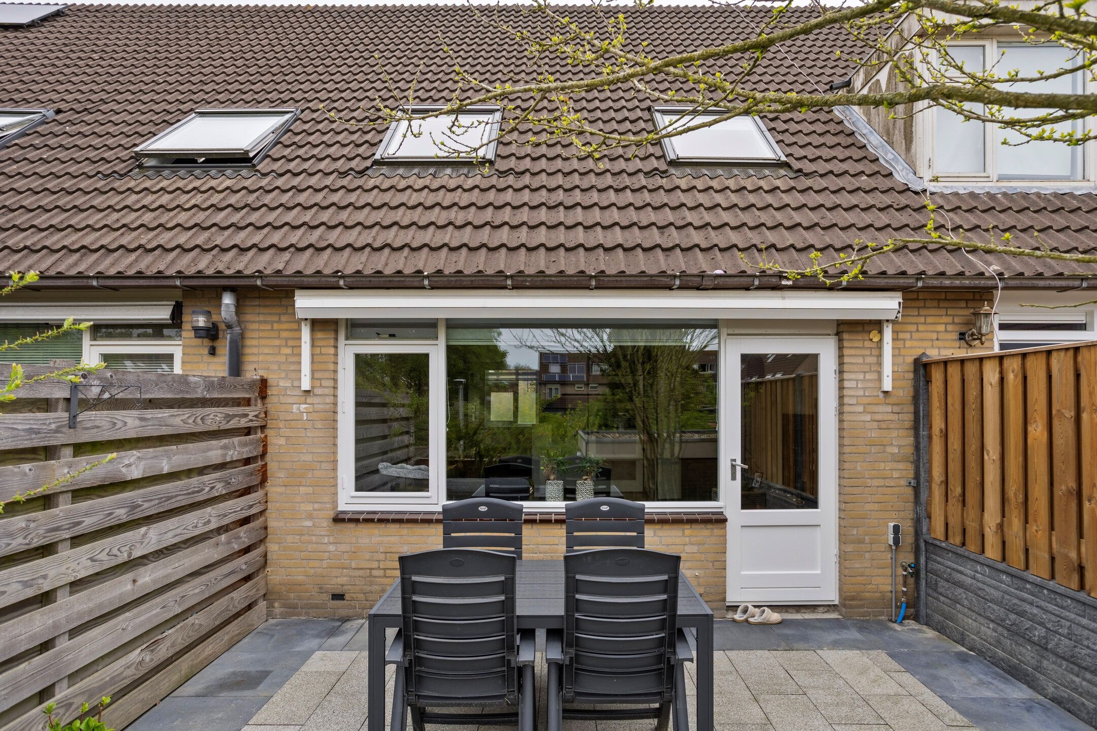 Foto 39 van Henry Moorepassage 23