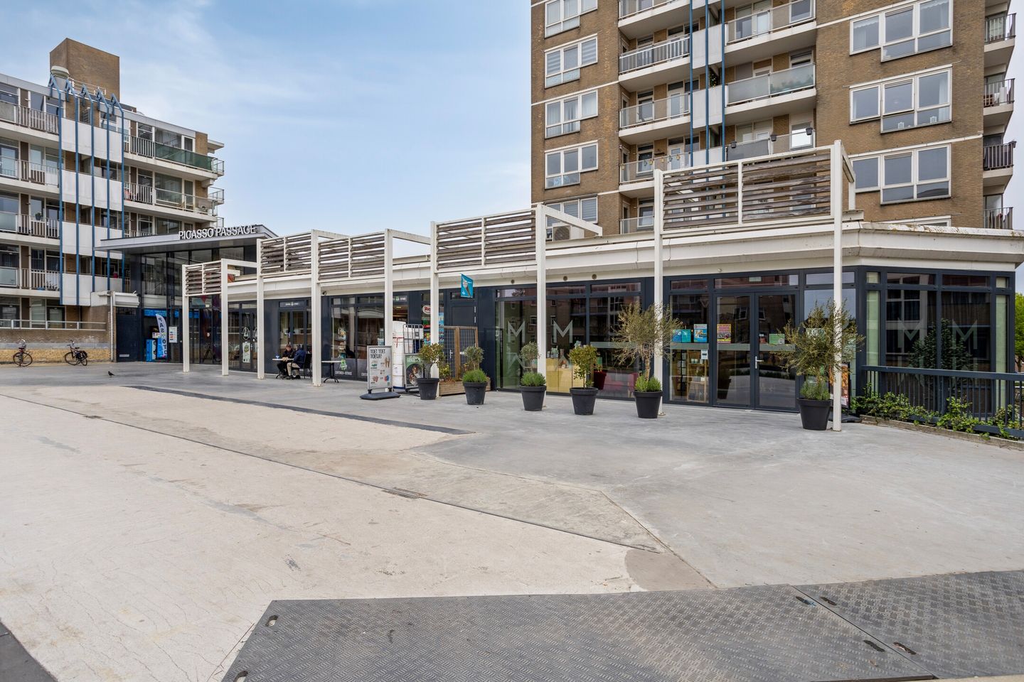 Foto 40 van Henry Moorepassage 23