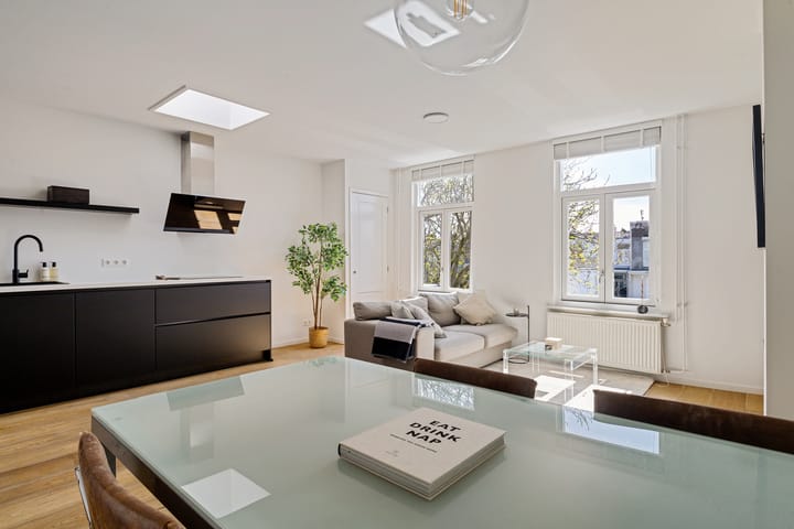 Photo 6 of Van Ostadestraat 156-4