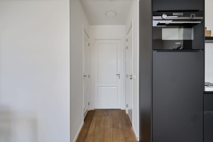 Photo 8 of Van Ostadestraat 156-4