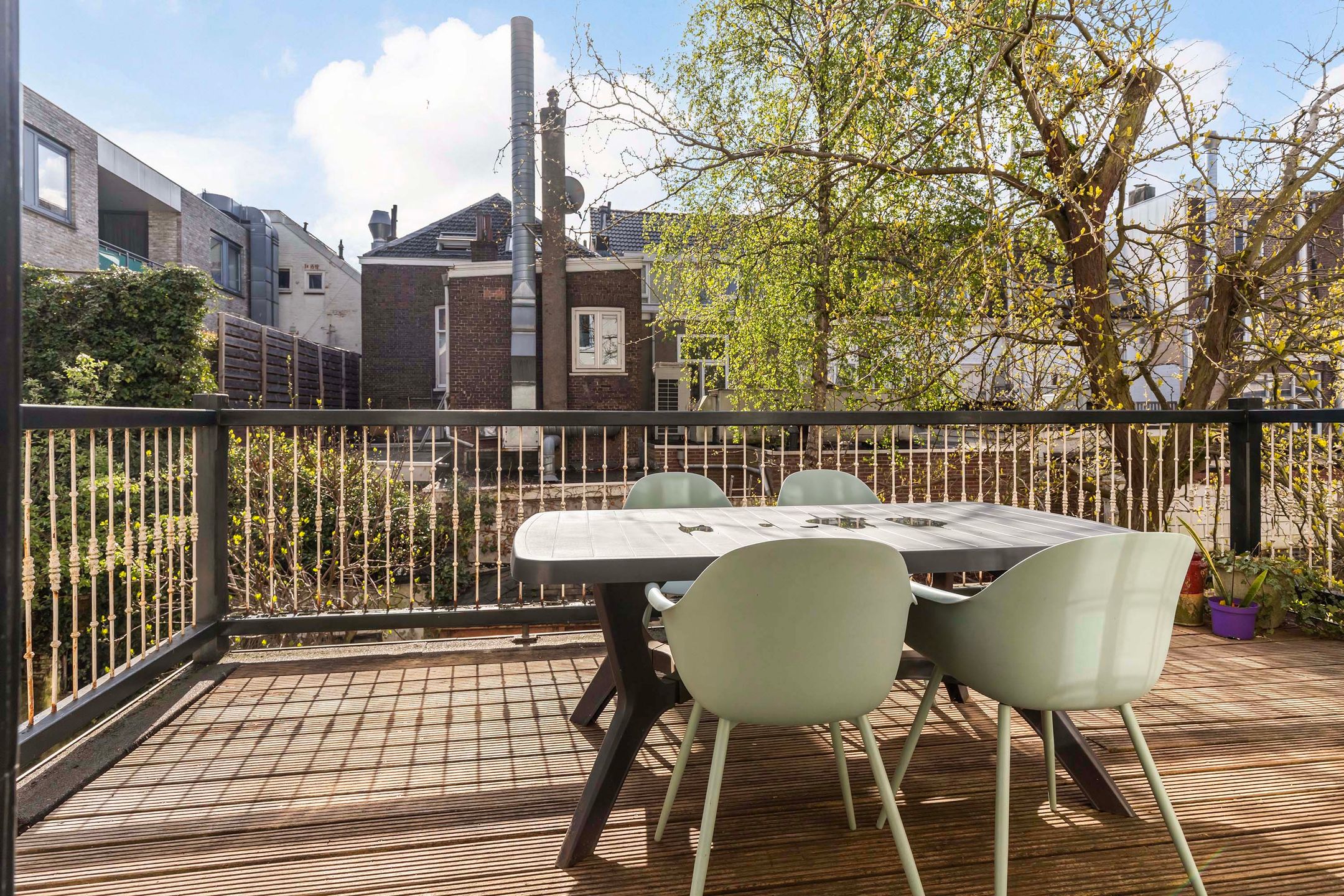 Photo 6 of van Berchenstraat 28-A