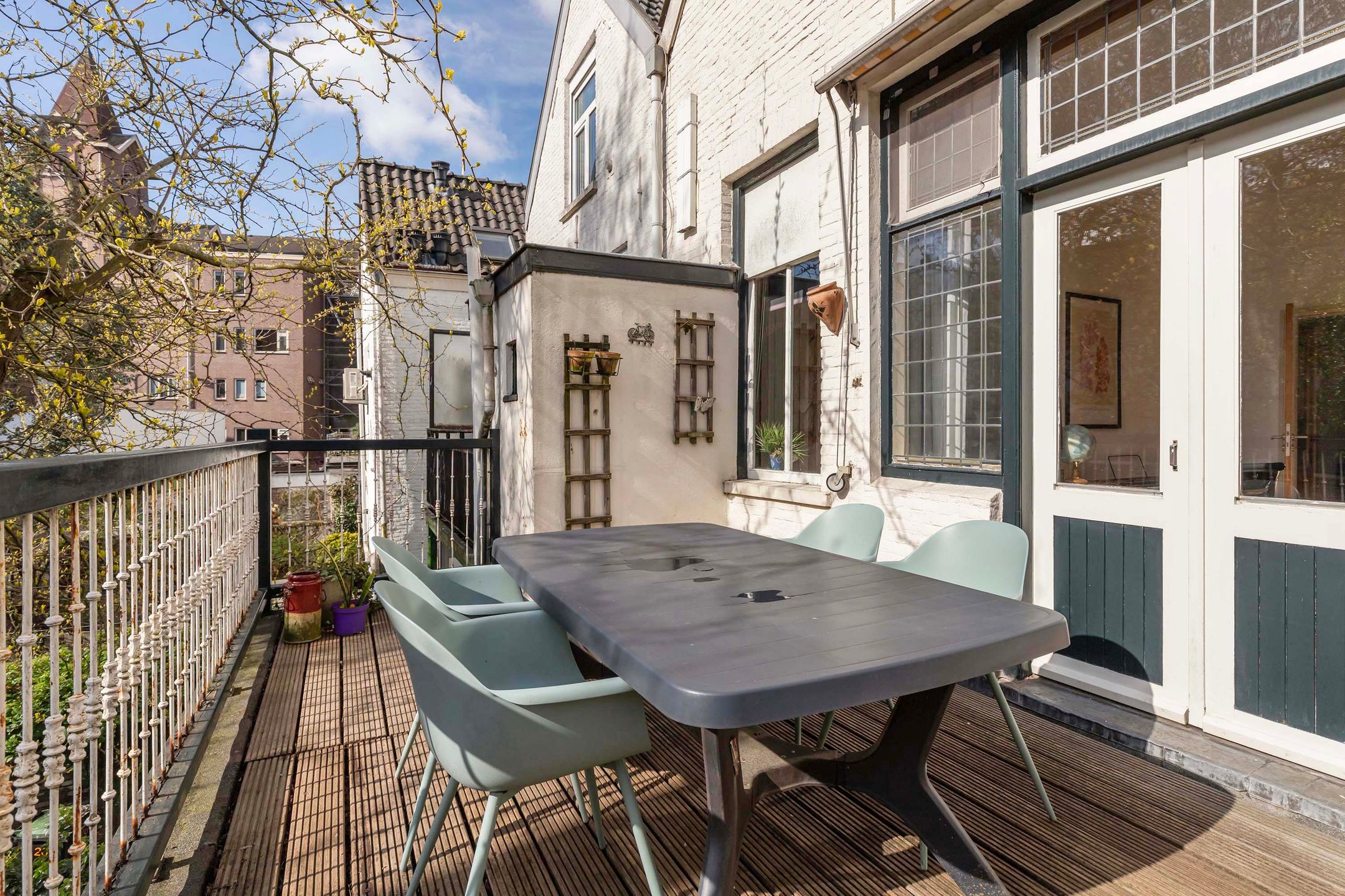 Photo 18 of van Berchenstraat 28-A