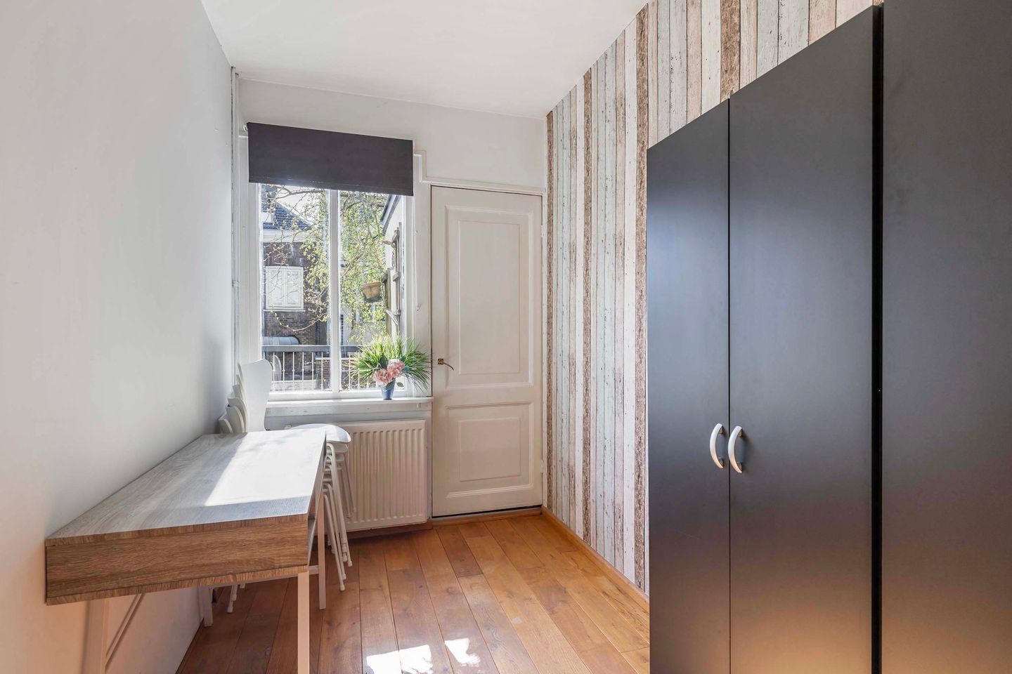 Photo 19 of van Berchenstraat 28-A