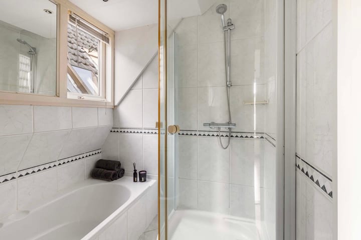 Foto 21 van van Berchenstraat 28-A