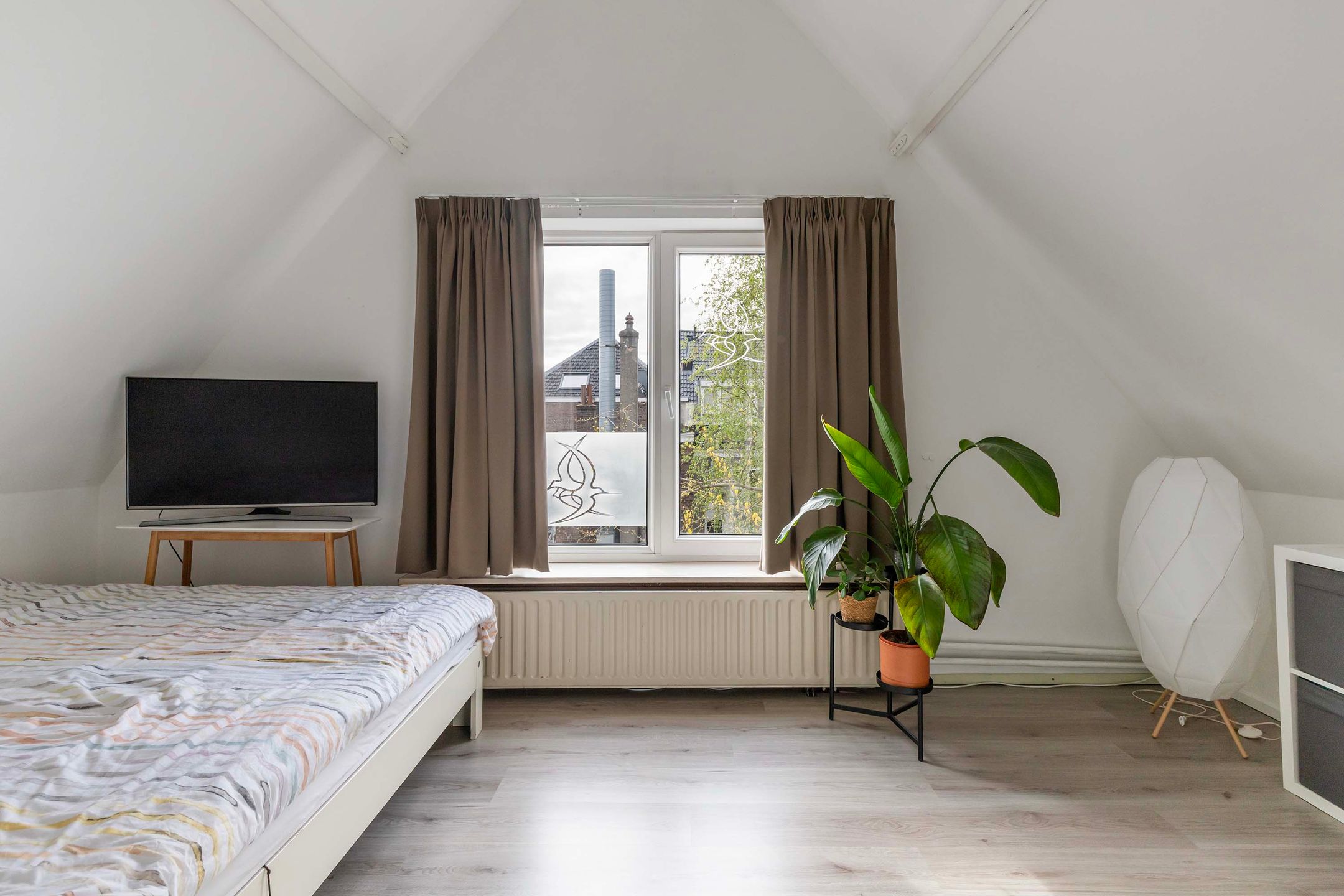 Photo 24 of van Berchenstraat 28-A