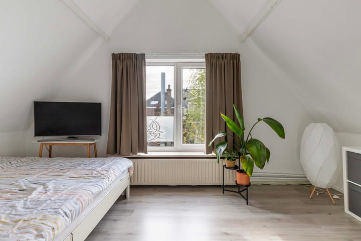 Foto 24 van van Berchenstraat 28-A