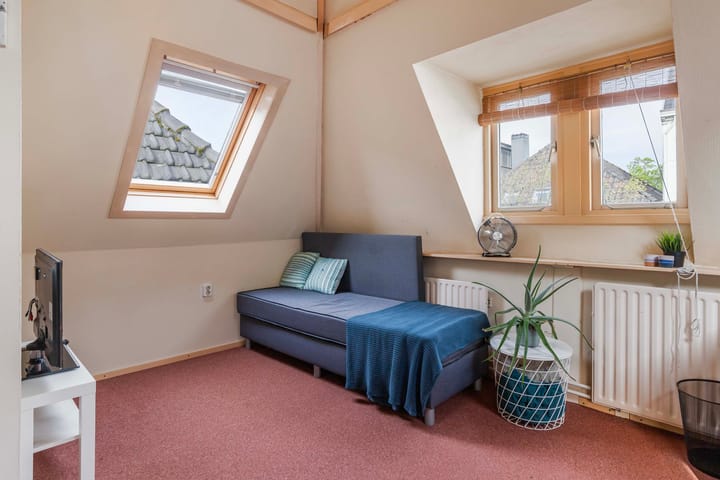 Foto 27 van van Berchenstraat 28-A