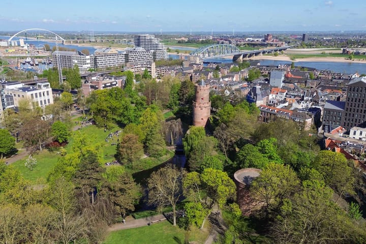 Foto 37 van van Berchenstraat 28-A