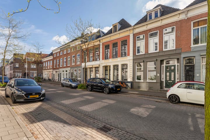 Foto 39 van van Berchenstraat 28-A